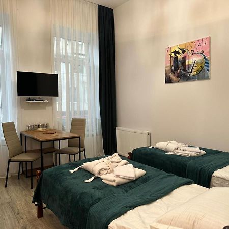 Apartment In The Center Of Tbilisi Esterno foto