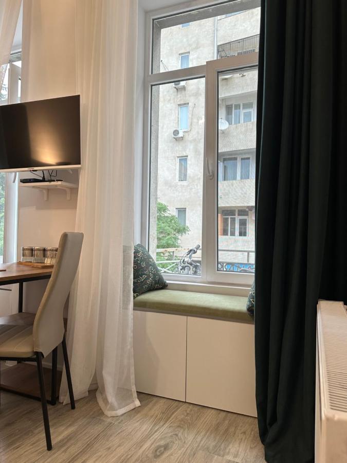 Apartment In The Center Of Tbilisi Esterno foto